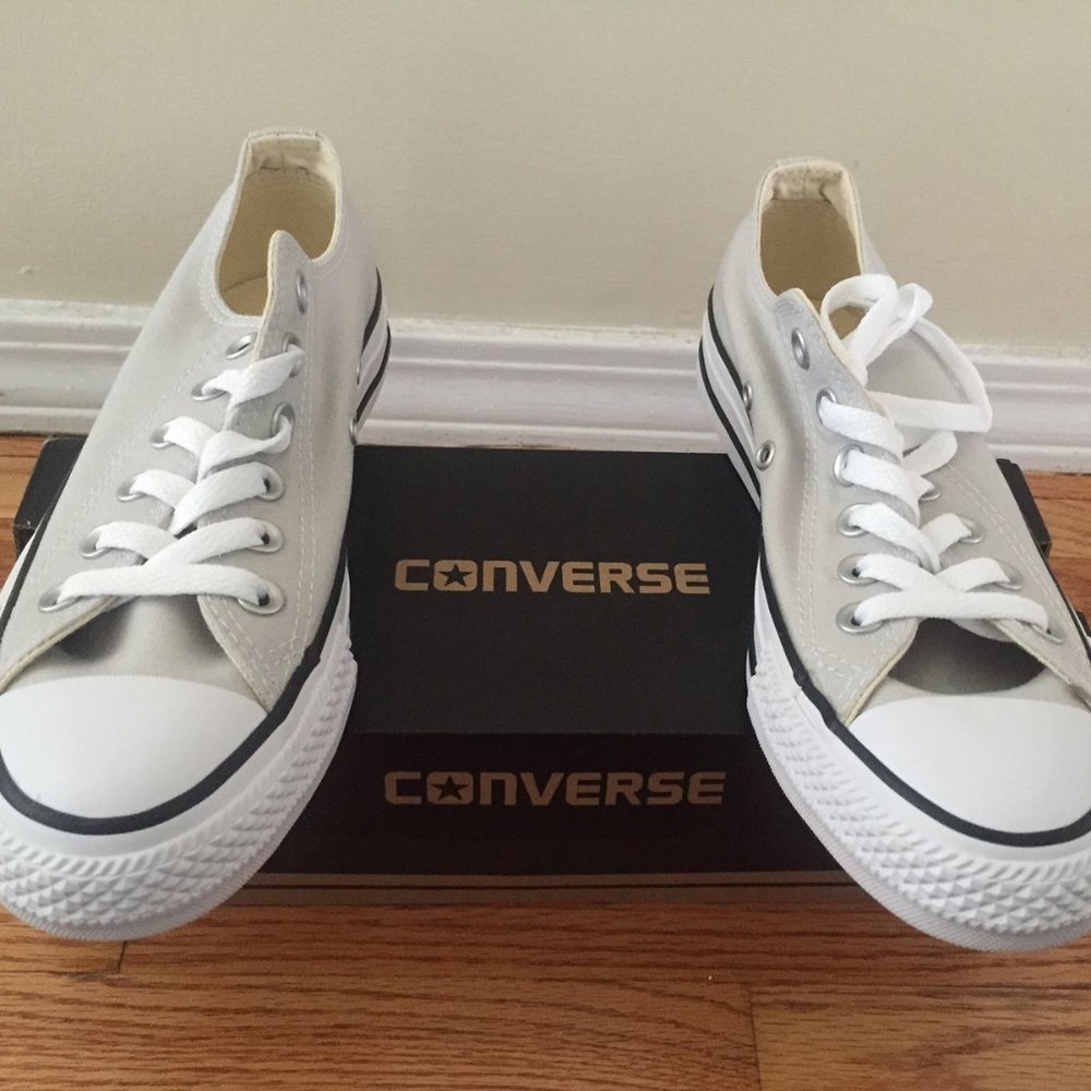 New Light Grey Converse Sneakers Sz. 6.5